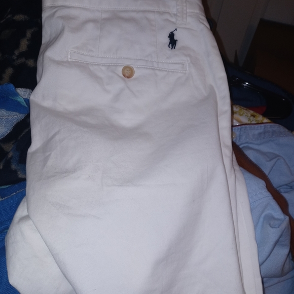 Clothes - Picture 2 of 4